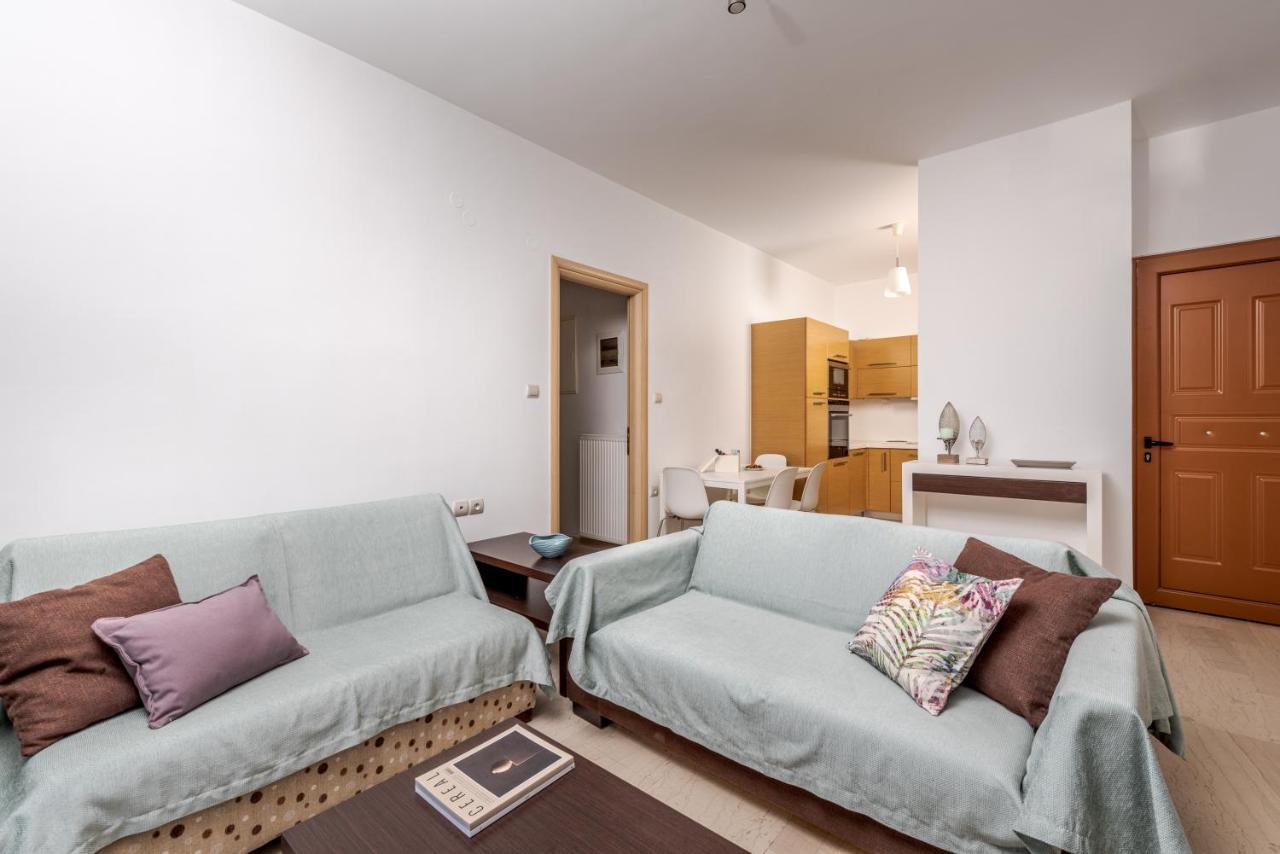 Simon Studios And Apartments سيتيا المظهر الخارجي الصورة