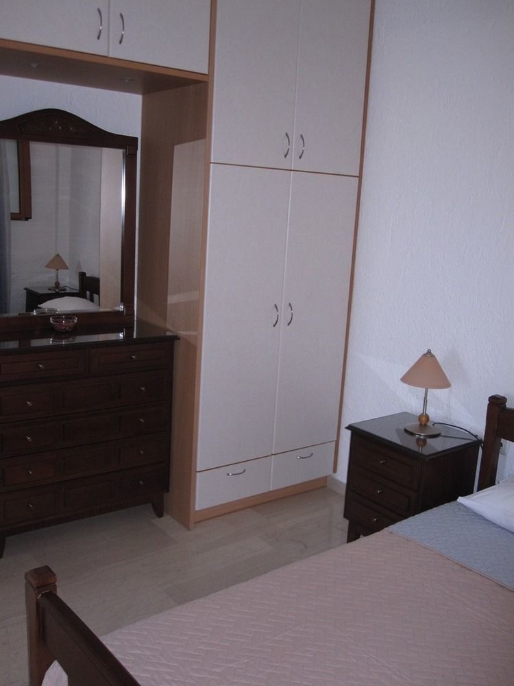 Simon Studios And Apartments سيتيا المظهر الخارجي الصورة